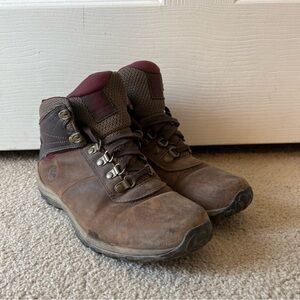 Timberland Brown Lace Up Boots with Burgundy Accents